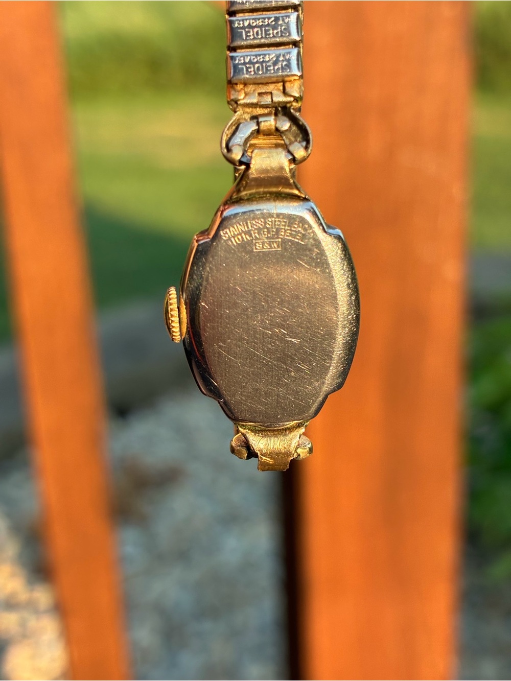 Classic Women's Gold-Tone Bracelet Watch Collection - Picture 14 of 15